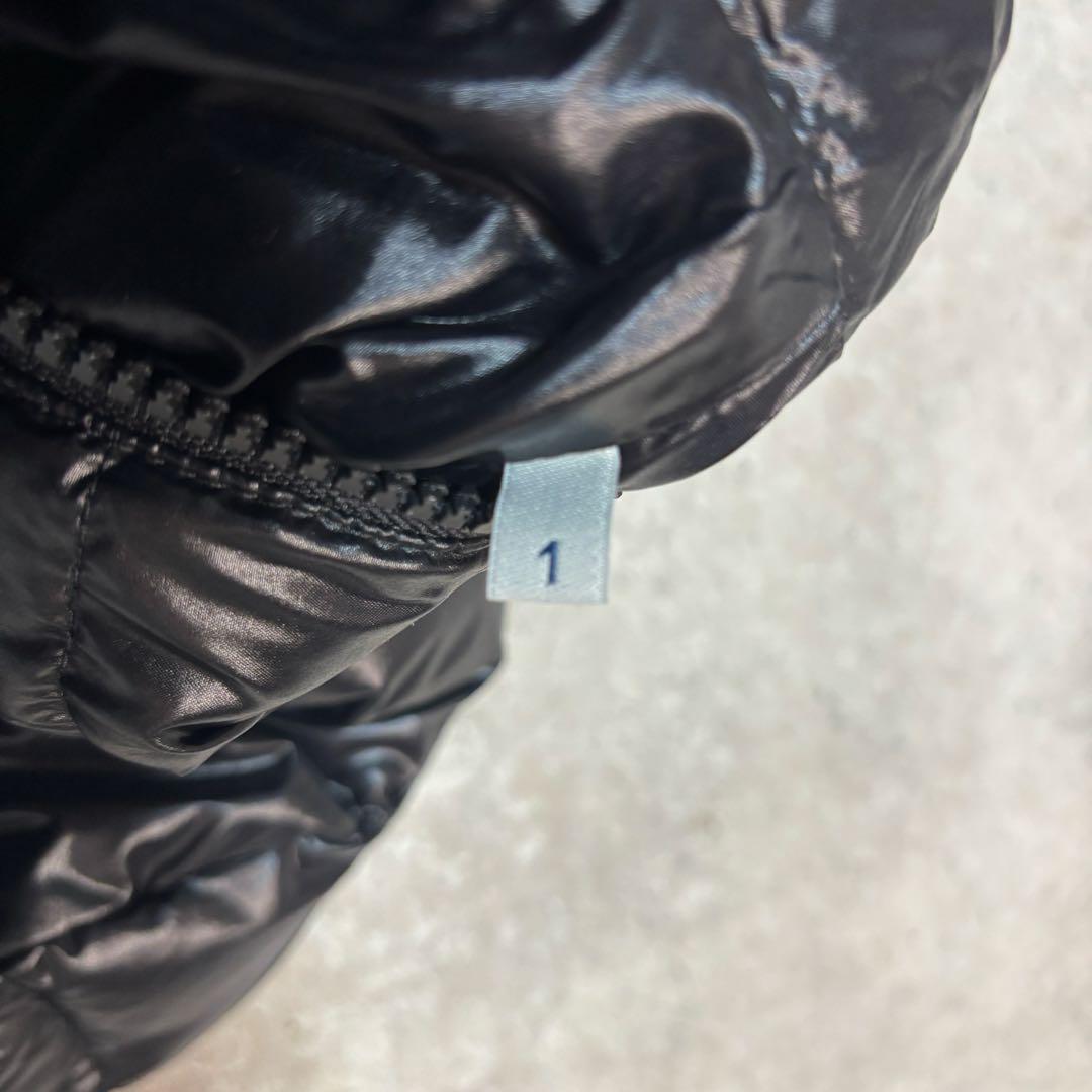 モンクレール ガーニージレ ダウンベスト Sサイズ 黒