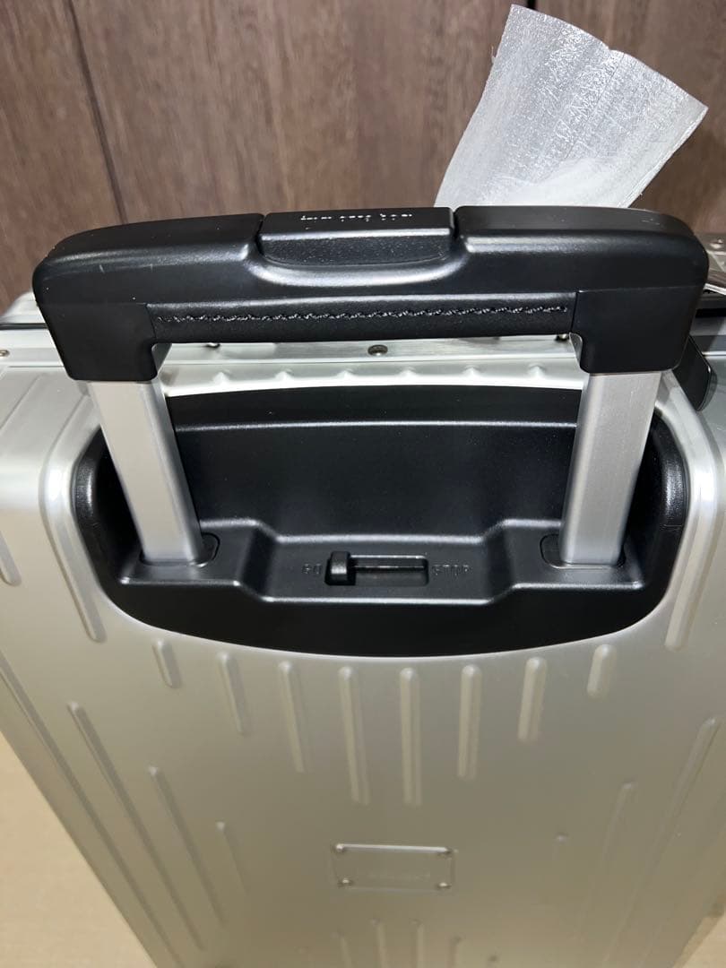 限定色！イノベーター INV1811STP スーツケース