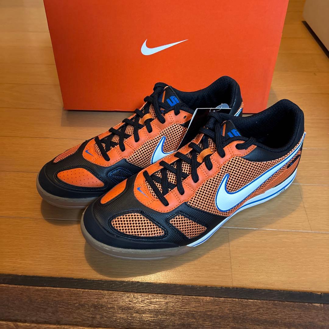 新品限定完売！ナイキエアガト28cmNIKE AIR GATOフットサルサッカー