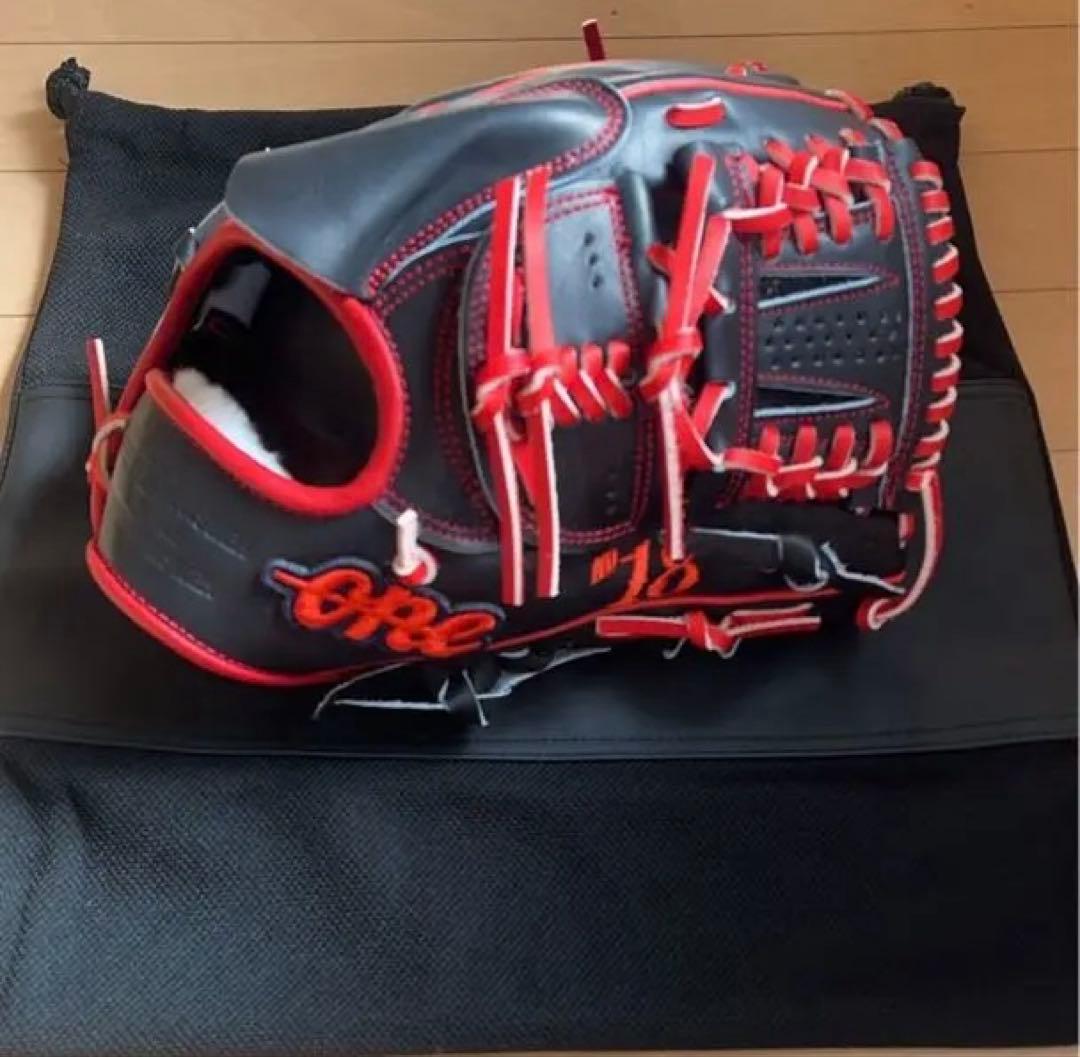 One of the answer 松坂大輔モデル　シリアルナンバー1