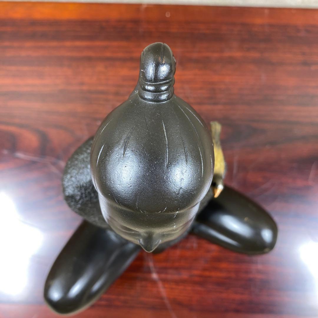 高岡銅器 彫刻家 板保次 (号 清峯）『おすまし』ブロンズ像