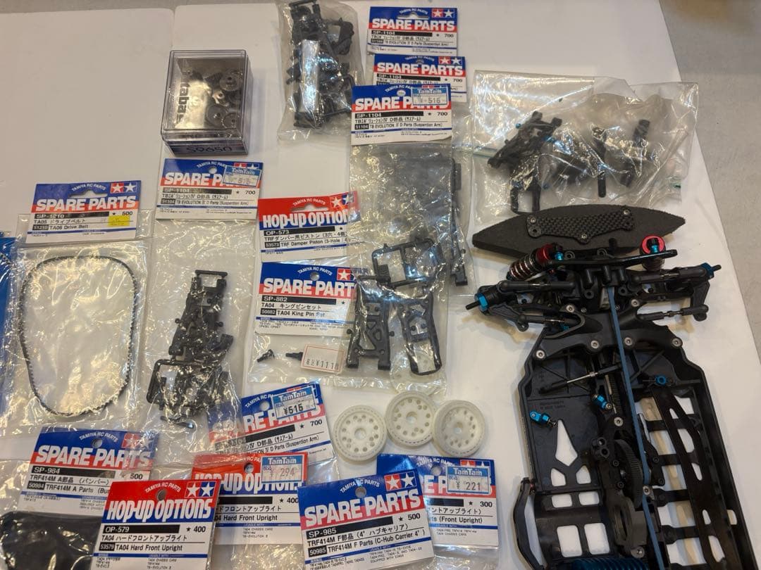 タミヤ TA05 本体とパーツいろいろ