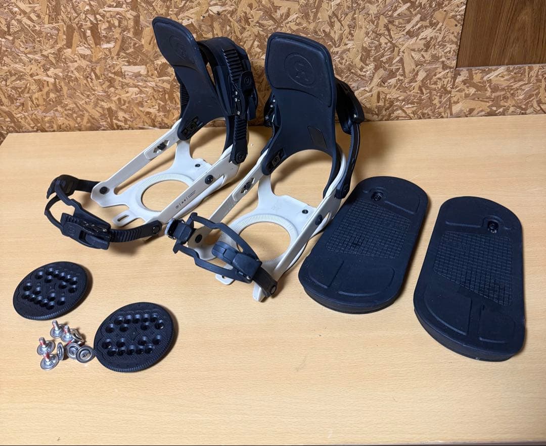 RIDE A-6 M スノーボードビンディング ブラック/ホワイト