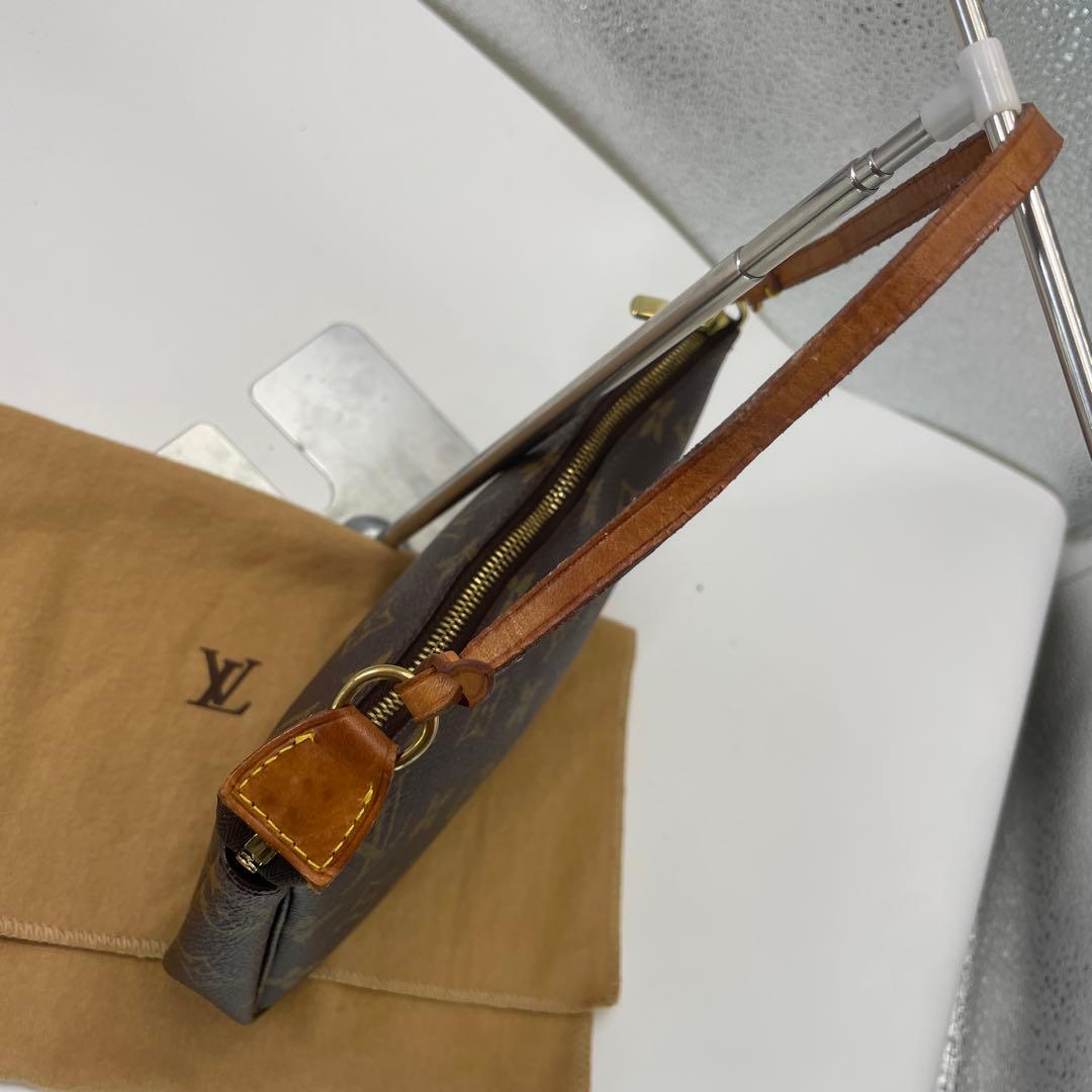 ルイヴィトン　ポシェット　アクセソワール　アクセサリーポーチ　ミニバッグ