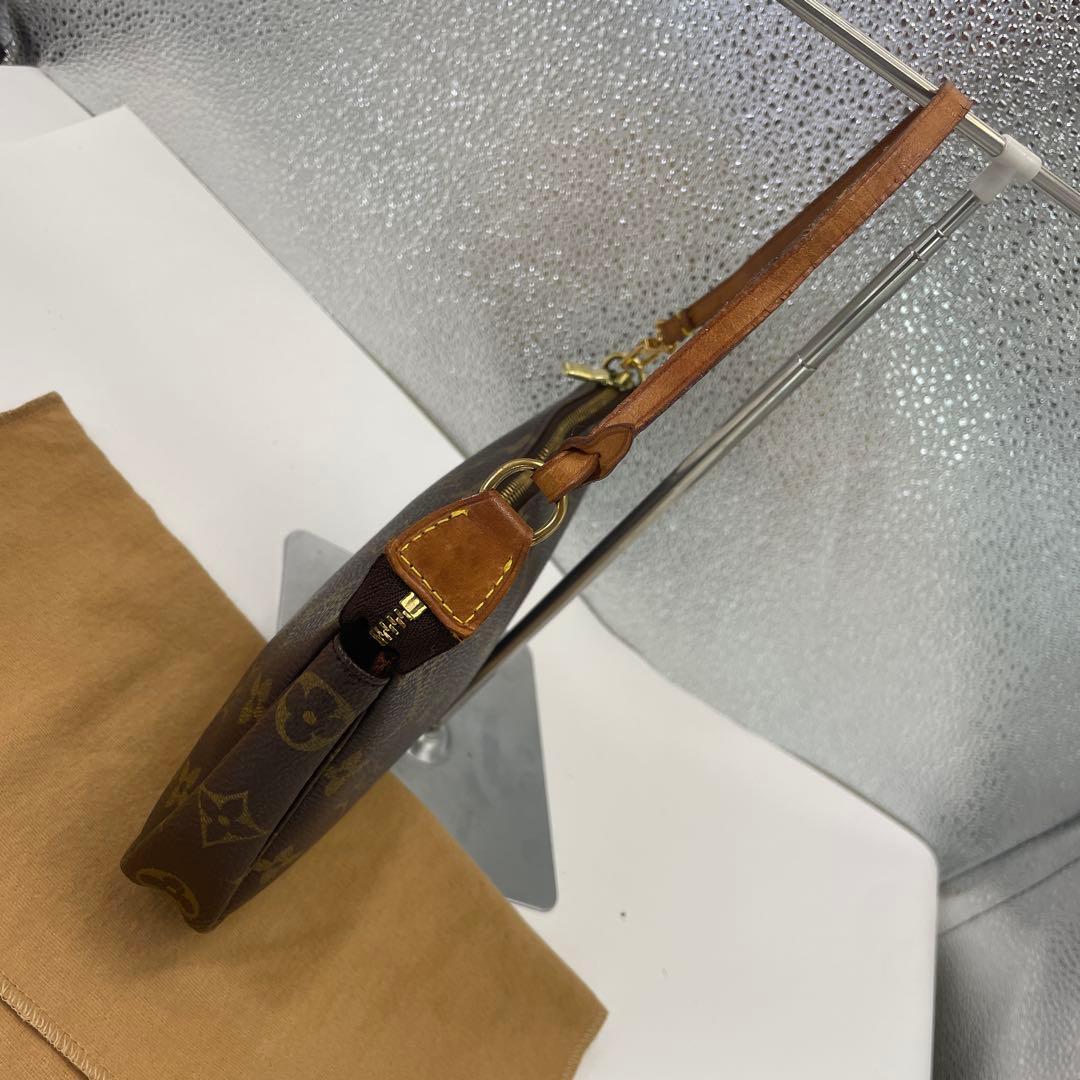 ルイヴィトン　ポシェット　アクセソワール　アクセサリーポーチ　ミニバッグ