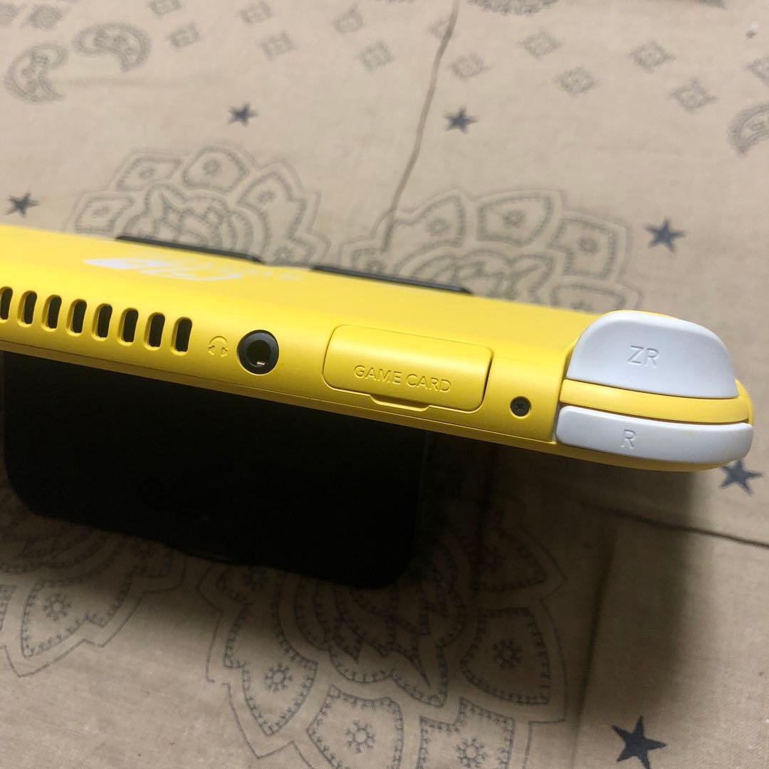 美品 Nintendo Switch Lite 本体 イエロー 完品
