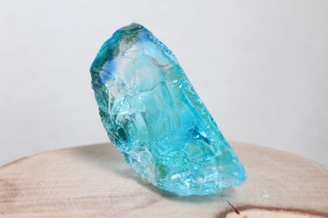 シエラネバダ産アンダラクリスタル　マルチカラー　ブルー系