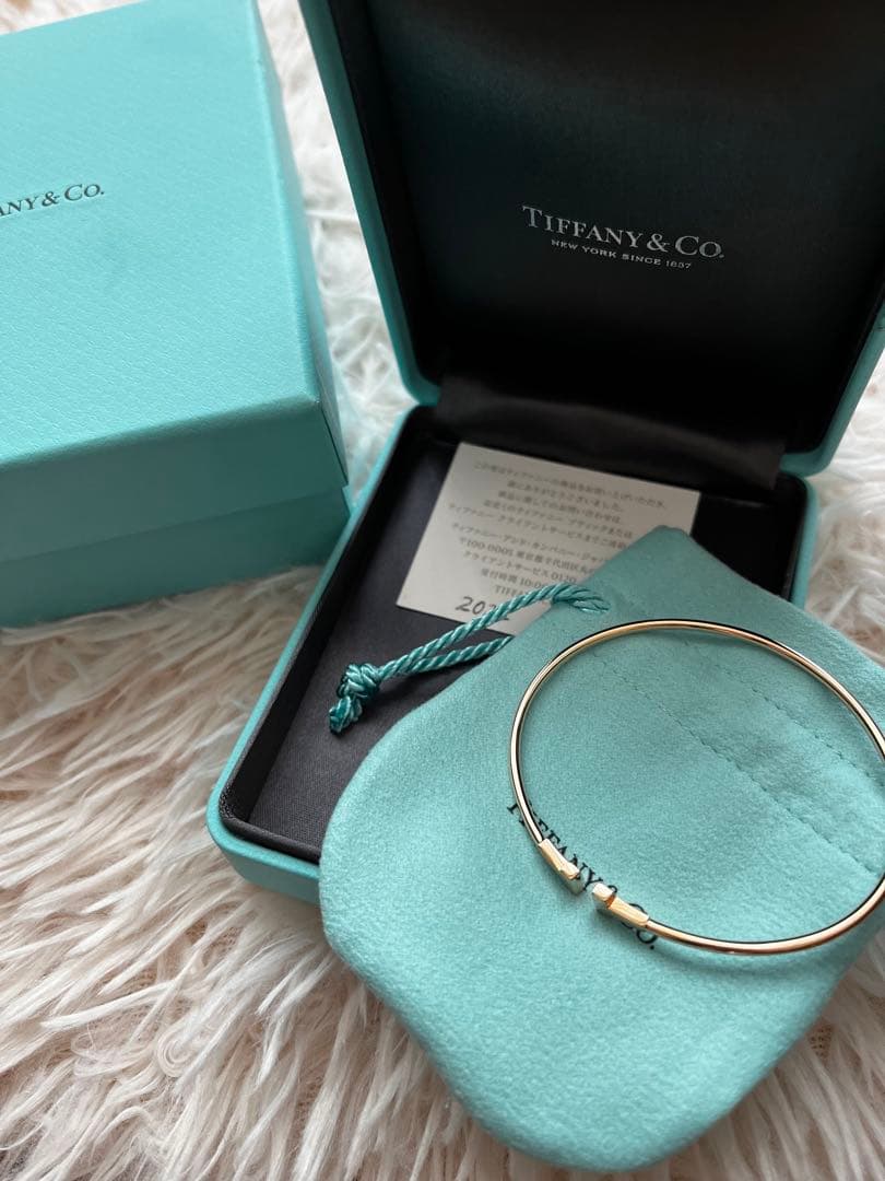 Tiffany ティファニー Ｔナローワイヤーブレスレット