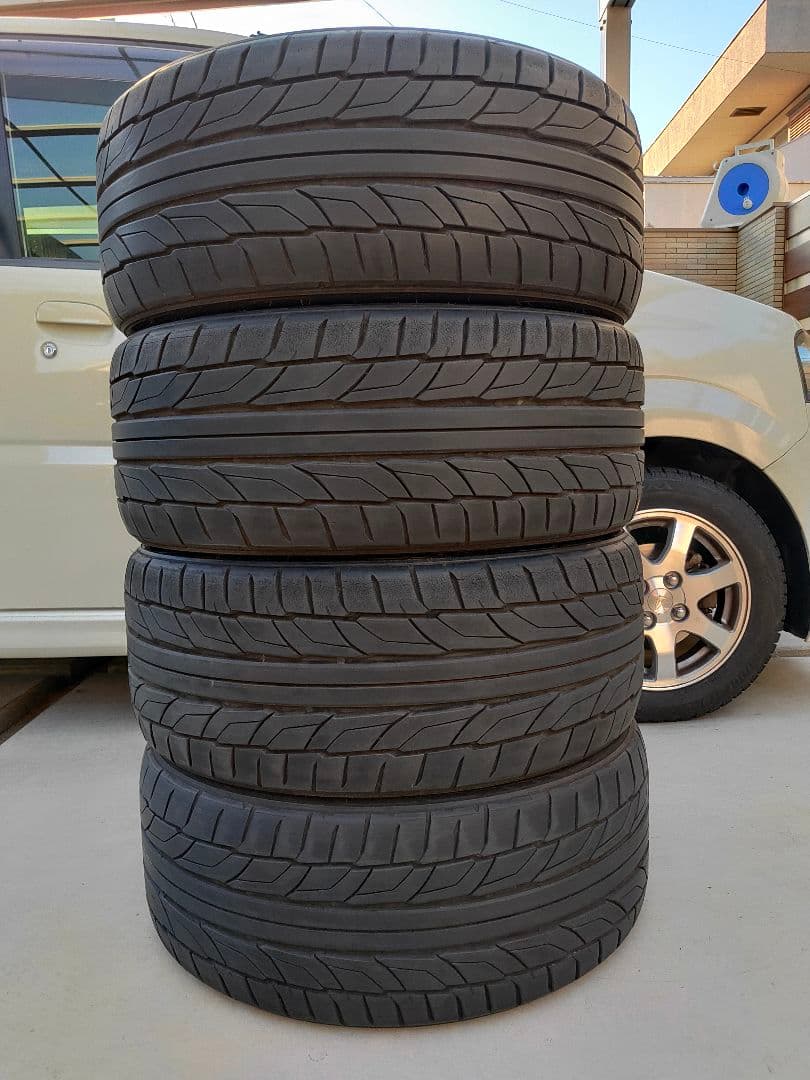 ① NITTO ニットー NT555 245/35R20 2本