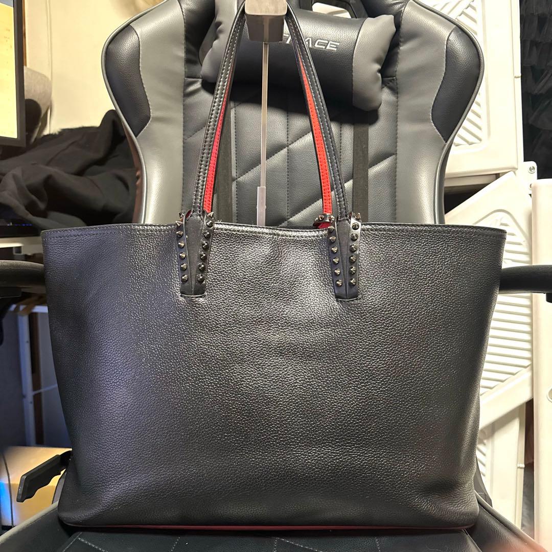 クリスチャンルブタン cabata カバタ レザー 黒 トートバッグ