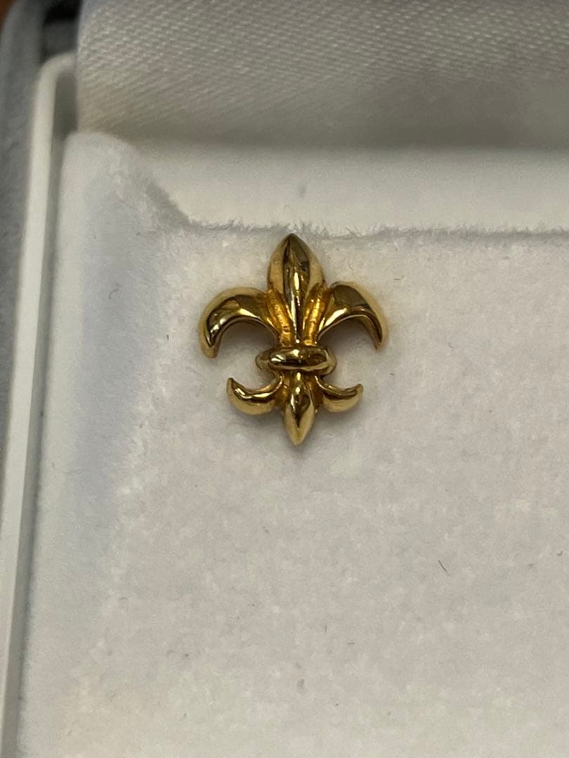 純金 ピアス メンズ 片耳 24金 ユリの紋章 スタッドピアス ポスト 18金