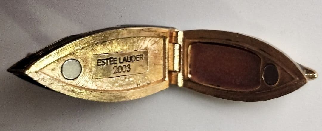 ESTEE LAUDER イントゥイション シップ ソリッド パフューム 練香水