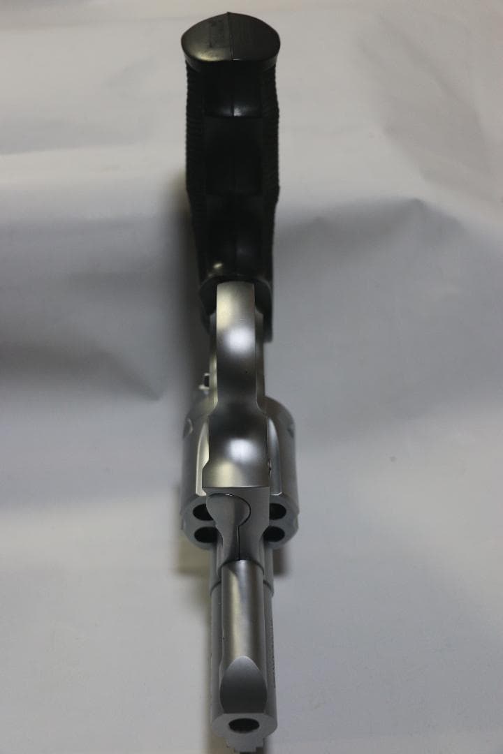 KSC製ＨＷ樹脂モデルガン コルト・キングコブラ　銀2.5インチ　ＳＰＧ合法品