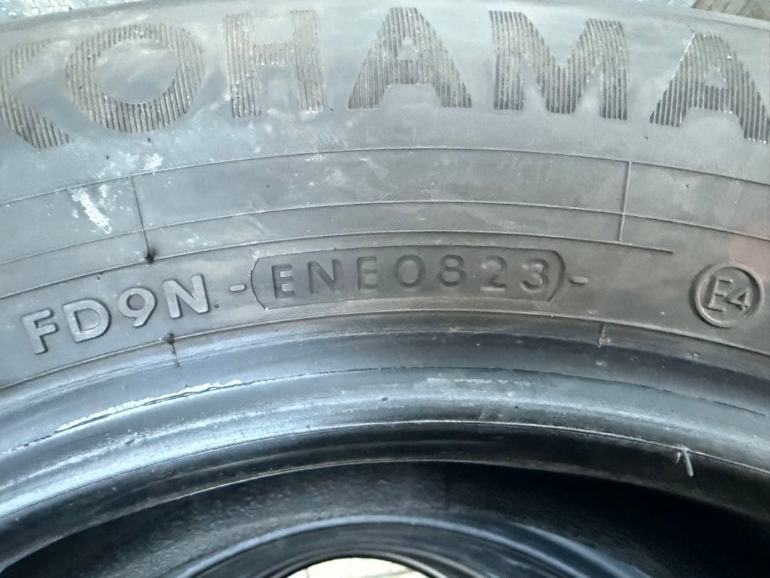 ARMYヨコハマスタッドレス195／65R15 91Q深溝