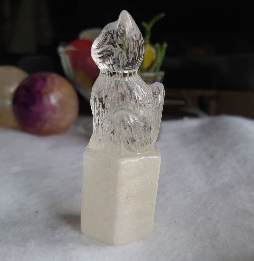 ★ホワイトガーデンクォーツ　クリアクォーツねこネコ猫の置物