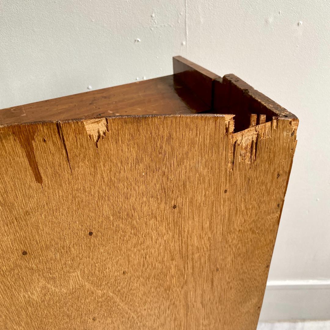 ジャンク レトロな木製キャビネット 古い本棚 ガラス扉付き カーテン付き