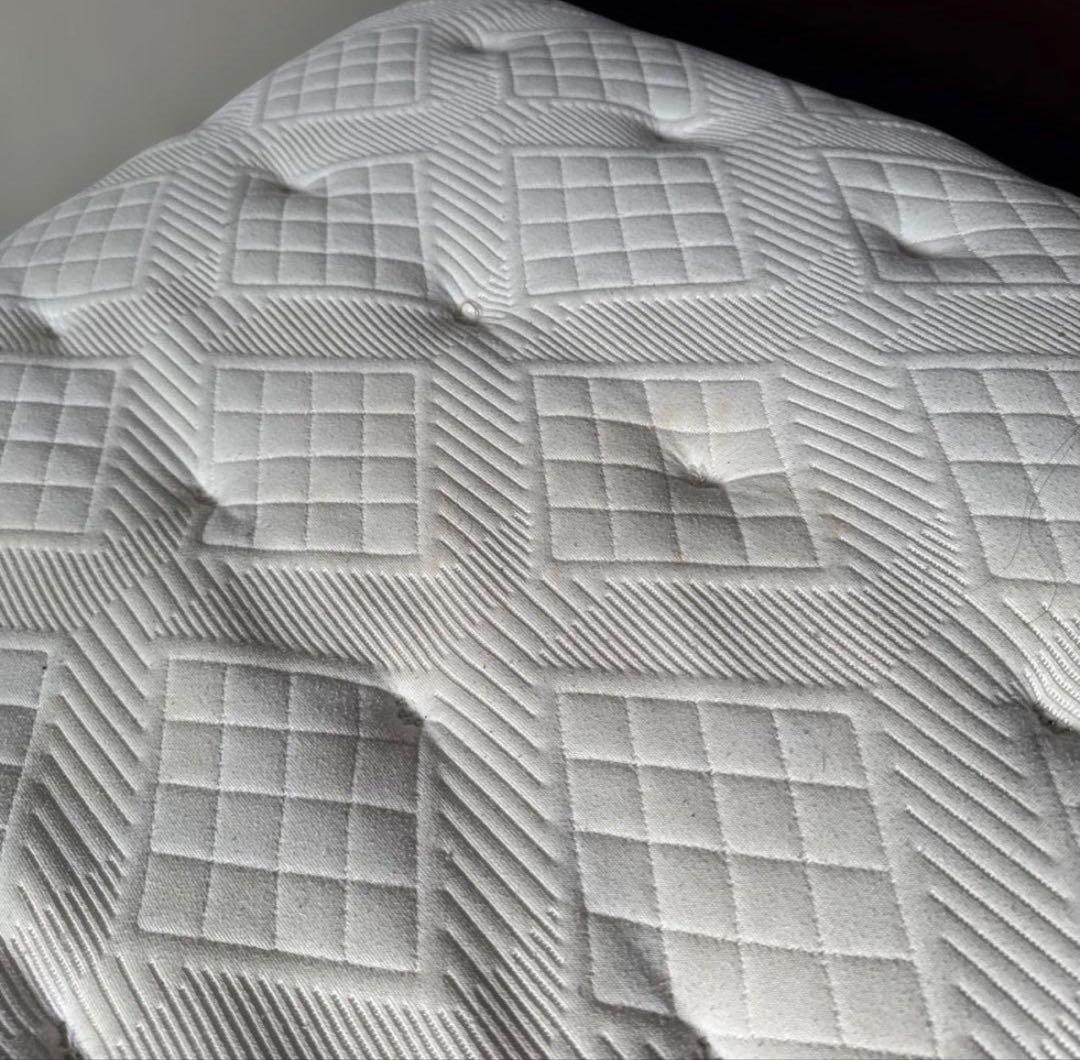 無垢材ベッドフレーム Kingsdown マットレス セット　セミダブル　レトロ