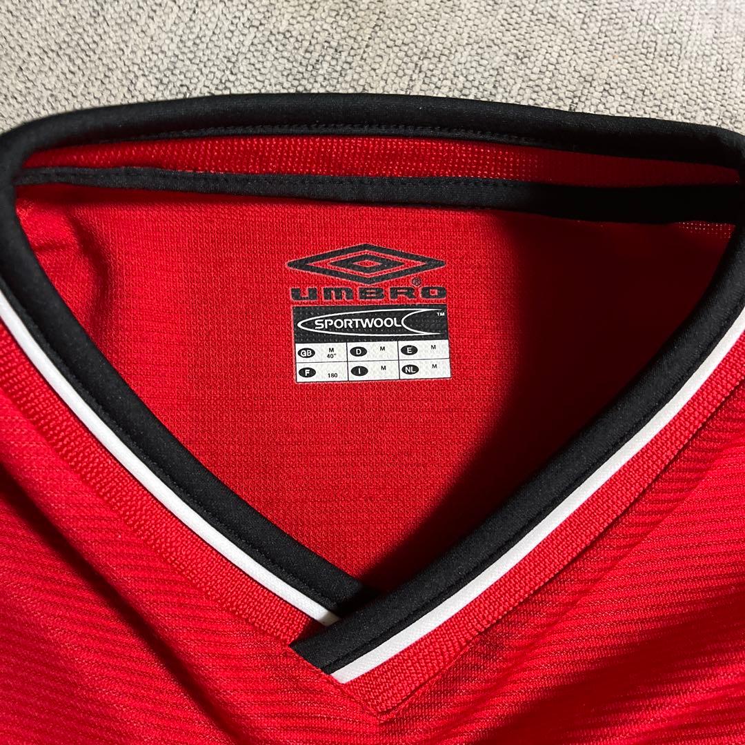 マンチェスター・ユナイテッド ホームユニUmbro シャツ