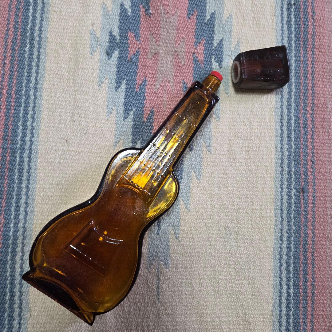 1960s スペイン製 ギター型 ヴィンテージレトロアンバーガラスボトル