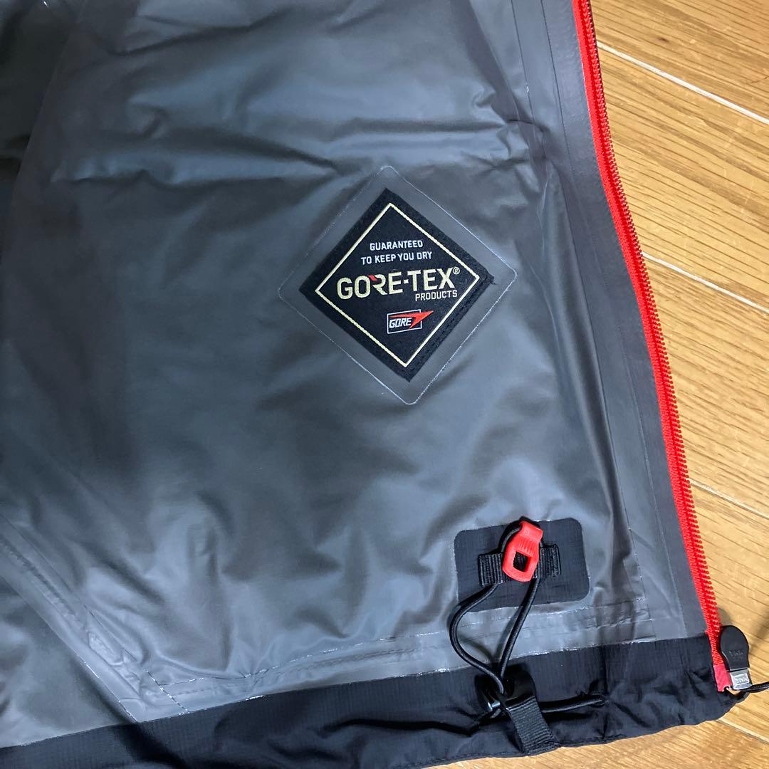 Daiwa スペシャルGORE-TEX ショートレインジャケット　黒　Lサイズ