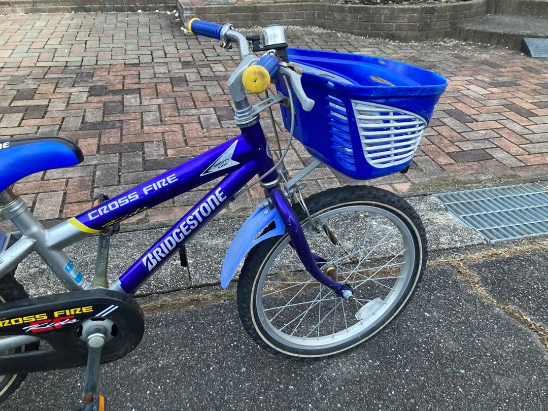 BRIDGESTONE CROSS FIRE クロスファイヤーキッズ　18インチ