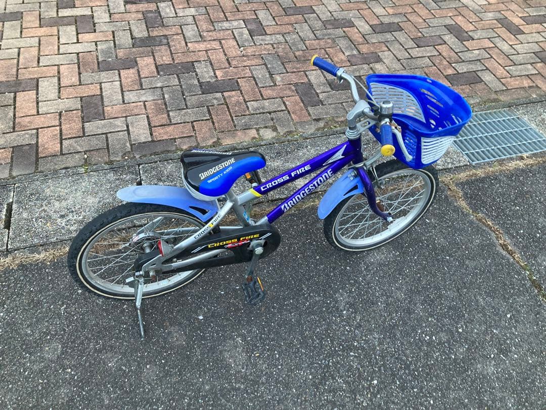 BRIDGESTONE CROSS FIRE クロスファイヤーキッズ　18インチ