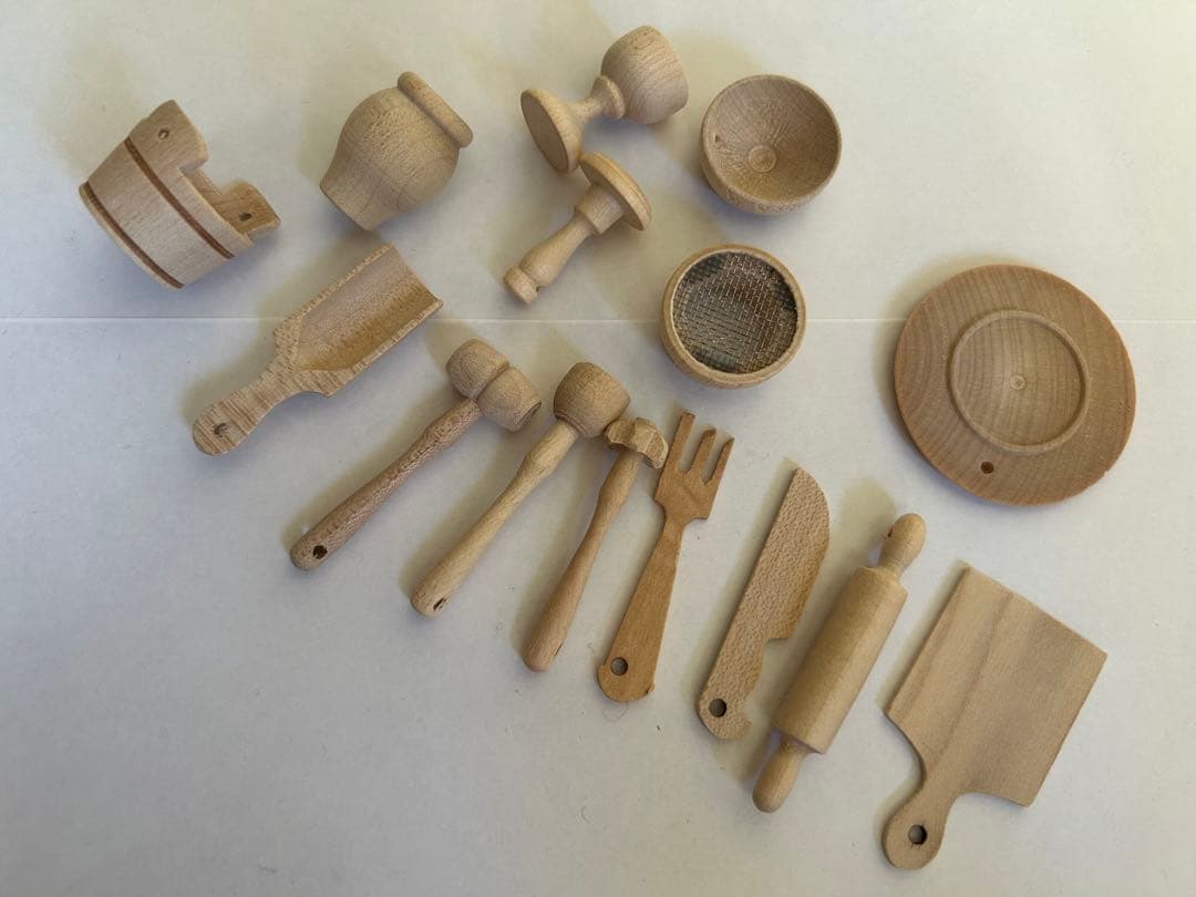 ドイツエルツ地方ミニチュア　キッチン用品