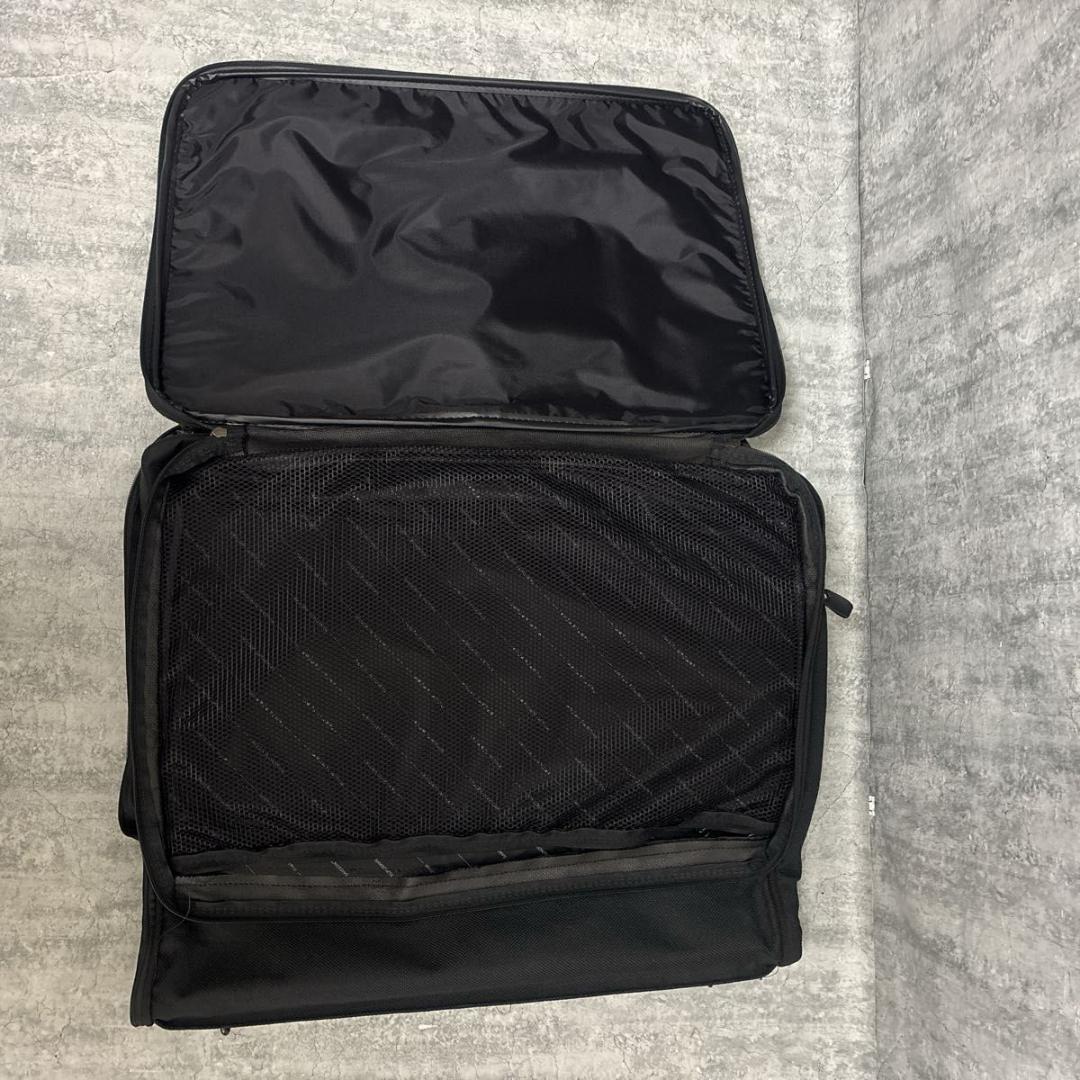 【極美品】Samsonite ガーメントバッグ　大型　送料無料　匿名配送