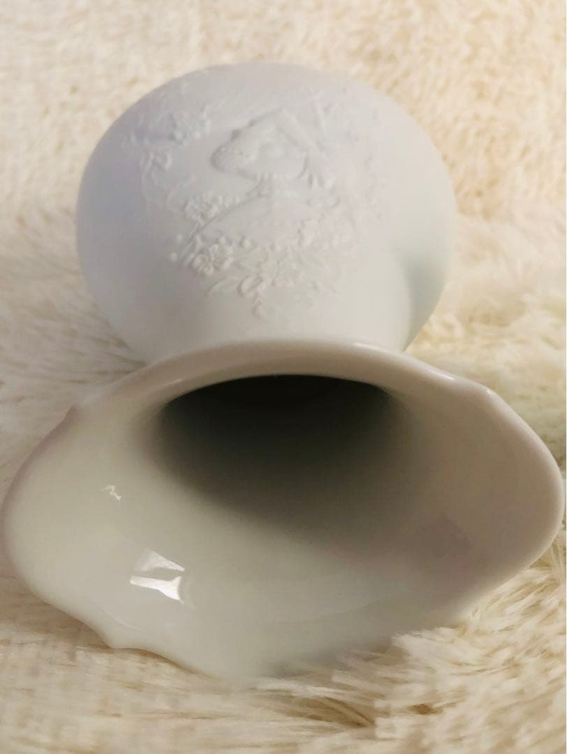 カイザー花瓶 高い芸術性 西ドイツ製Ak kaiserヴィンテージ陶器の白い花瓶