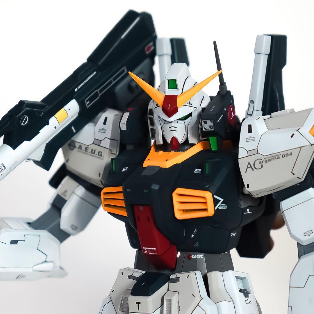 ガンプラ MG ガンダムMk-2 Ver.2.0（エゥーゴ） 全塗装 完成品