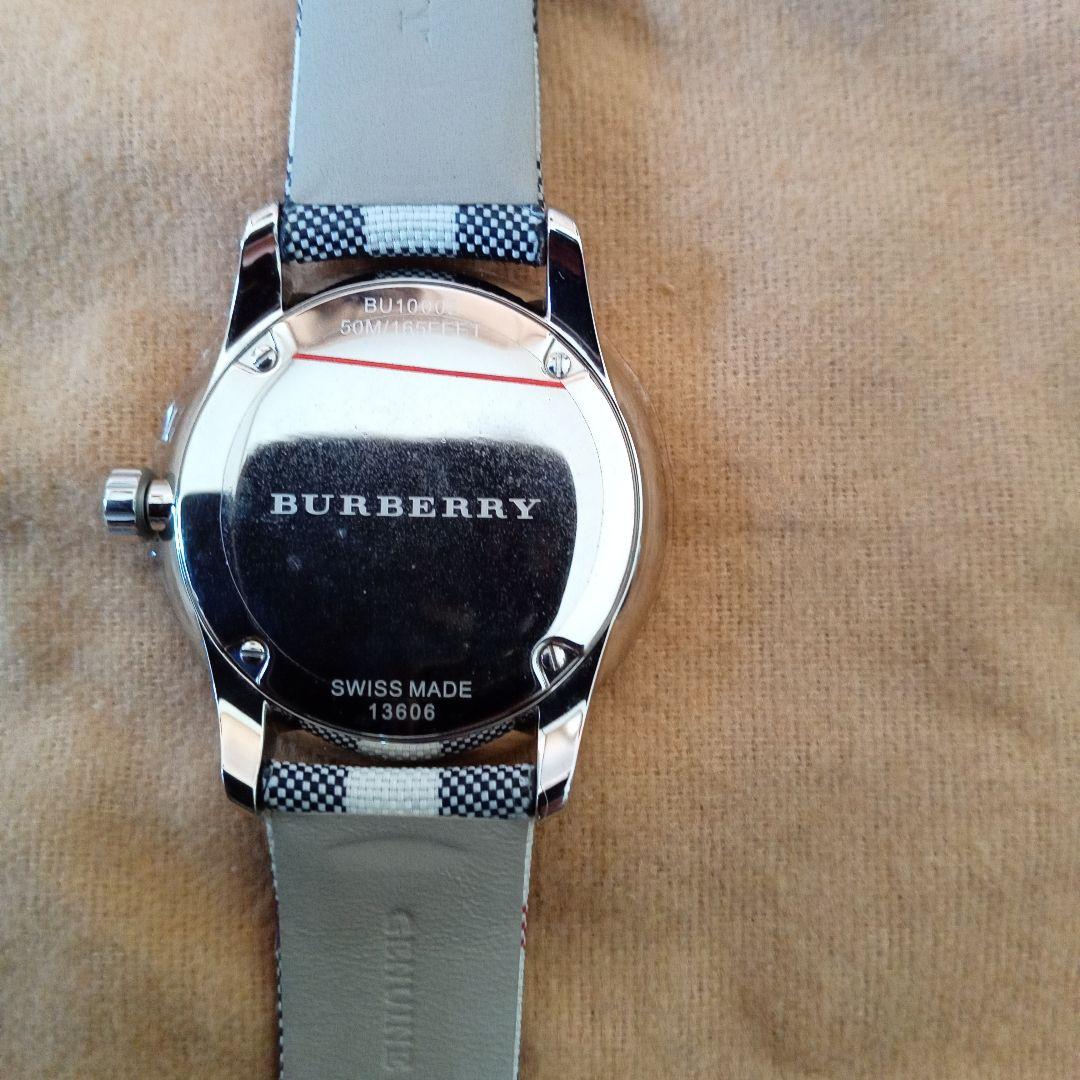 BURBERRY　腕時計　スモールセコンド　ノバチェック