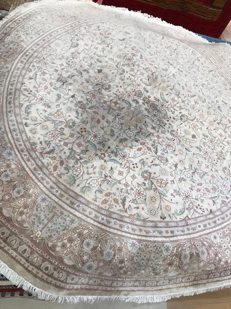 ビンテージ円形トルコカーペット・花柄