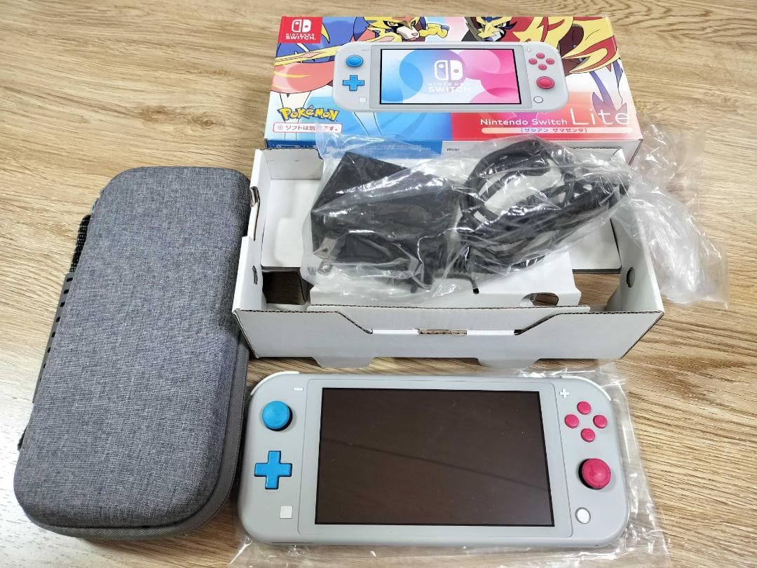 Nintendo Switch LITE ザシアン ザマゼンタ ケース付き