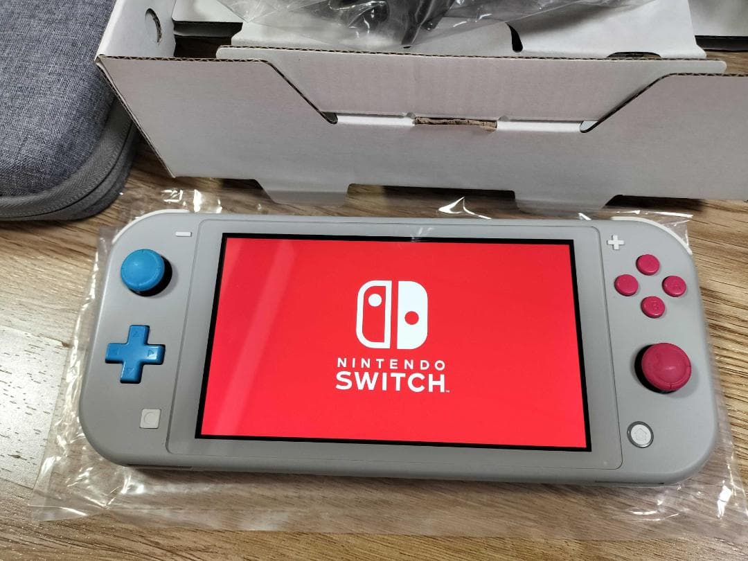 Nintendo Switch LITE ザシアン ザマゼンタ ケース付き