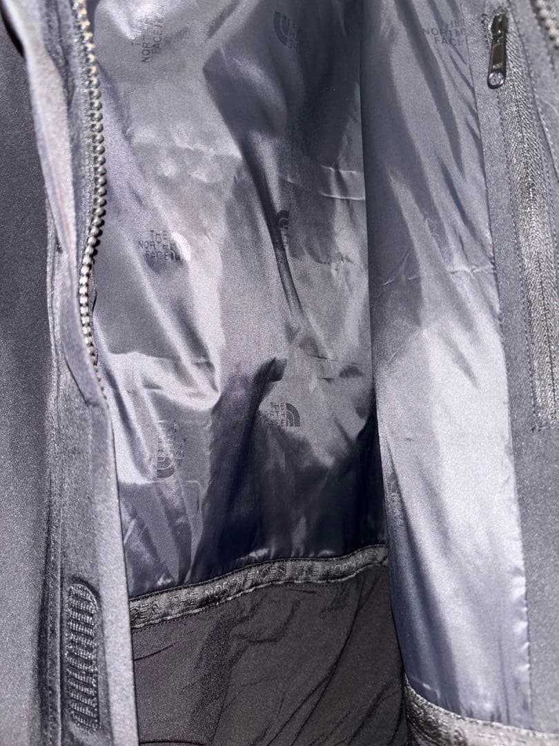 新品ノースフェイス　Mountain Jacket ブラック　XL