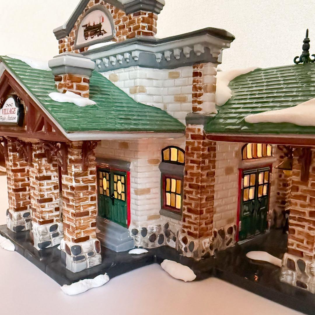 クリスマス フィギュア 鉄道の駅 デパートメント56 ミニチュアハウス