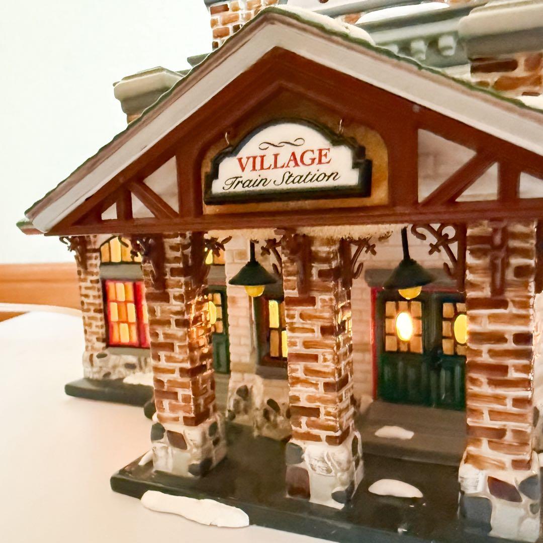 クリスマス フィギュア 鉄道の駅 デパートメント56 ミニチュアハウス
