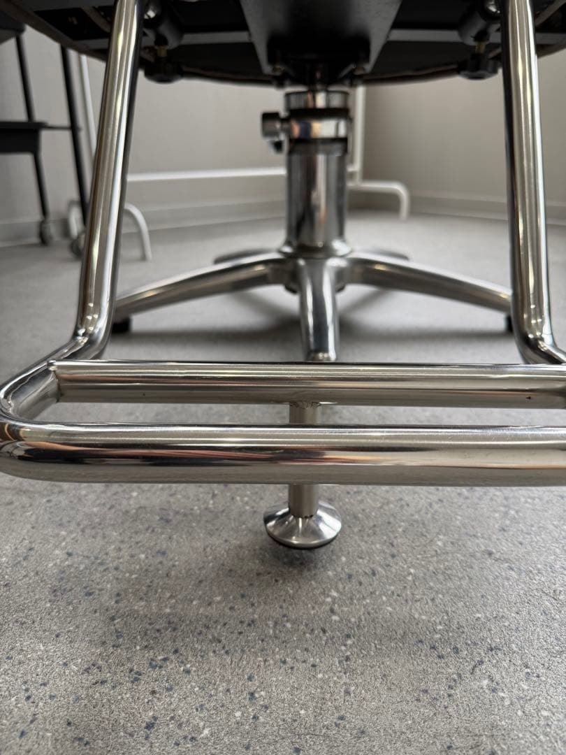 【週末SALE】ダークブラウン　セットイス　美容室　スタイリングチェア