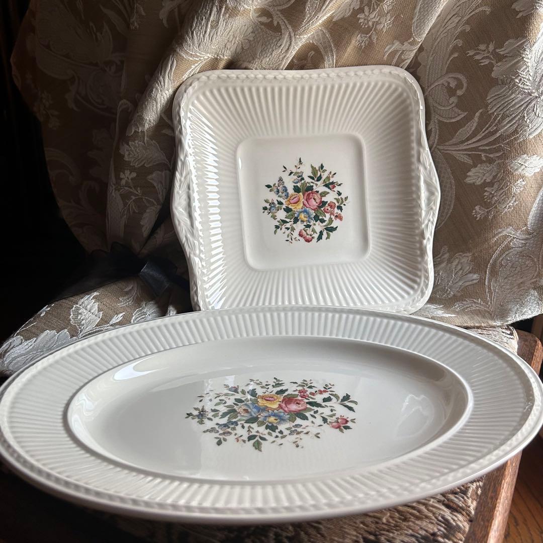 美品 英国製  Conway 英国の伝統美が息づく器 2枚