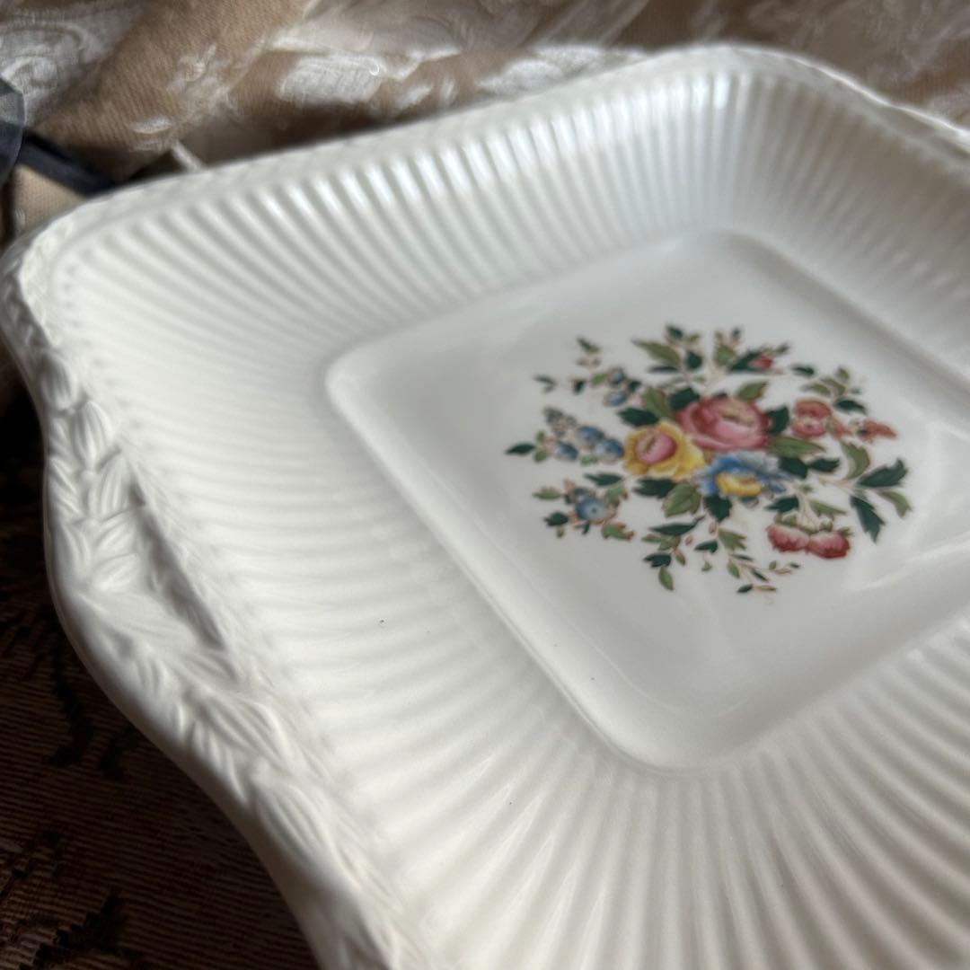 美品 英国製  Conway 英国の伝統美が息づく器 2枚