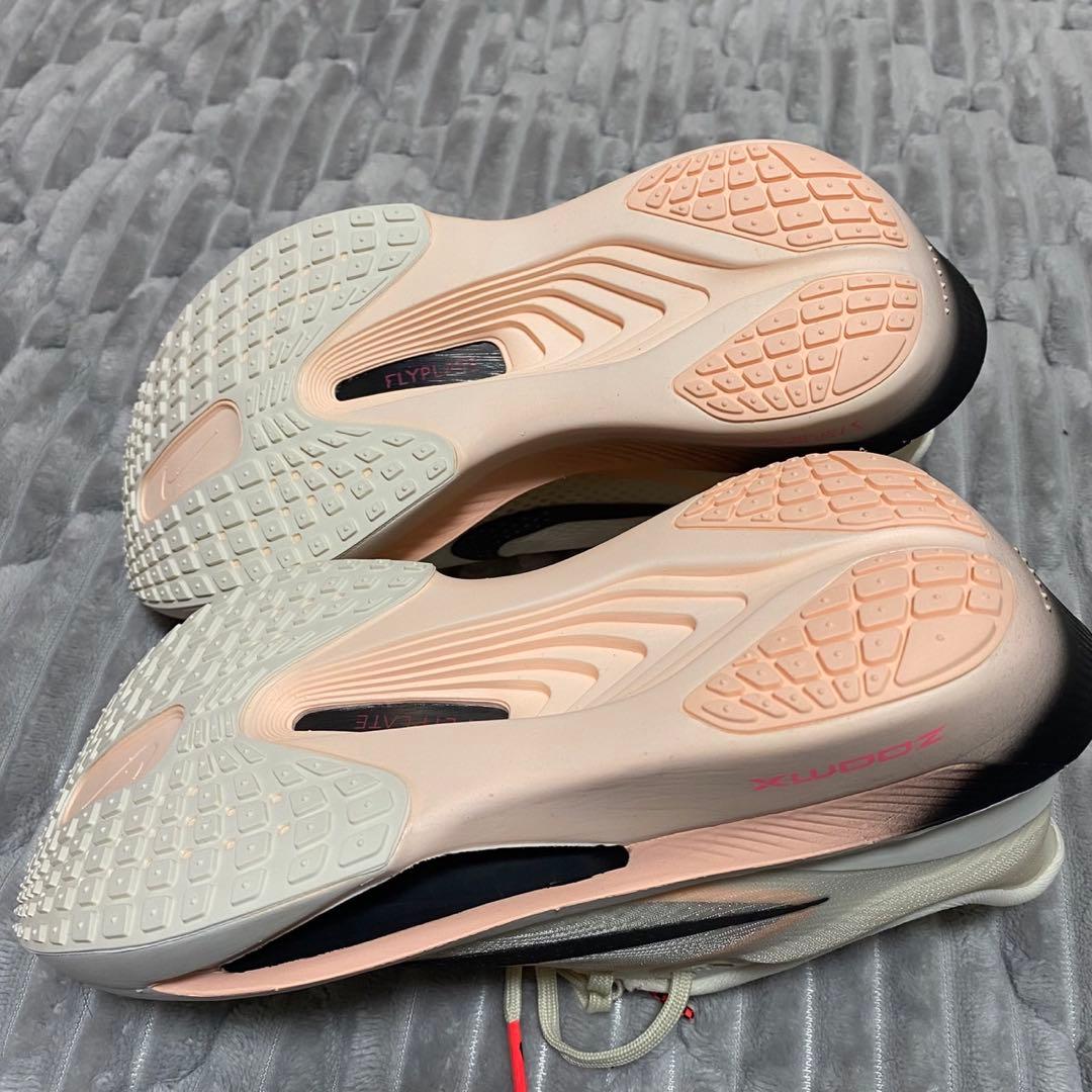 新品 ナイキ ズームフライ 6 23.5㎝