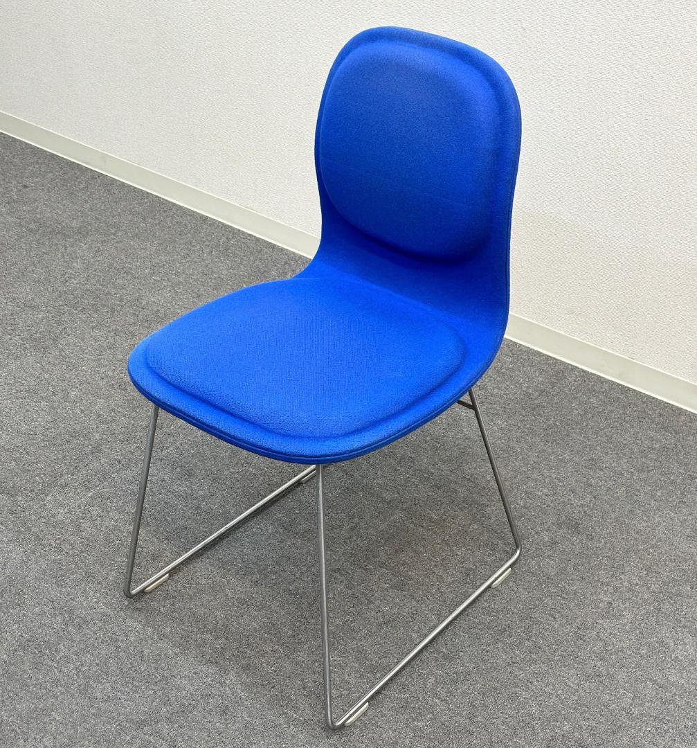 カッペリーニ■ハイパッドチェア　ジャスパー・モリソン　ビビットカラー　ブルー