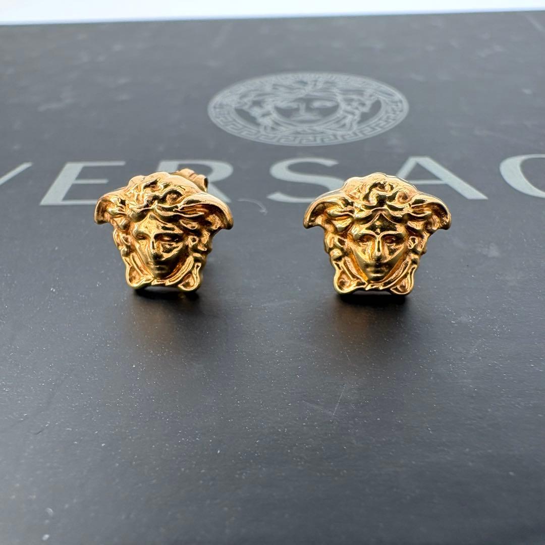 極美品 ヴェルサーチ ピアス メドゥーサ ゴールド アクセサリー メデューサ