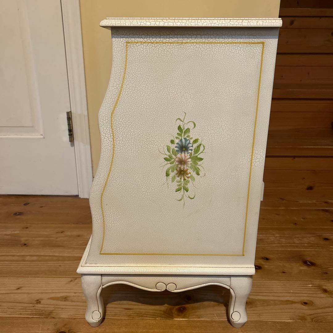 イタリア製　ロココ調　猫脚　アンティーク　 ホワイト