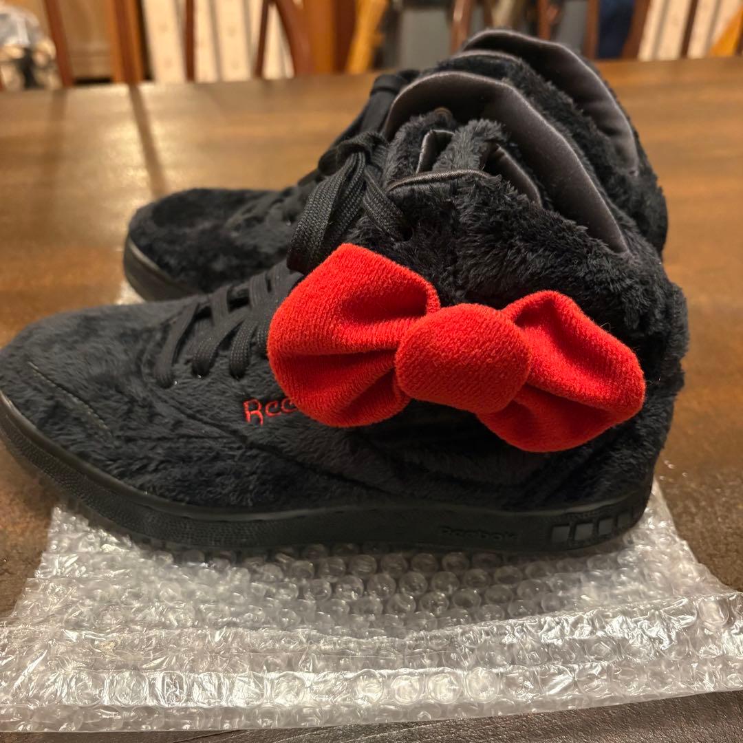 Reebok リーボック ハローキティ コラボ スニーカー24cm美品