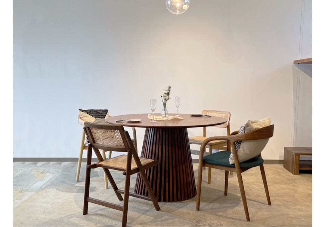 【NOCE】美品 円形ダイニングテーブル