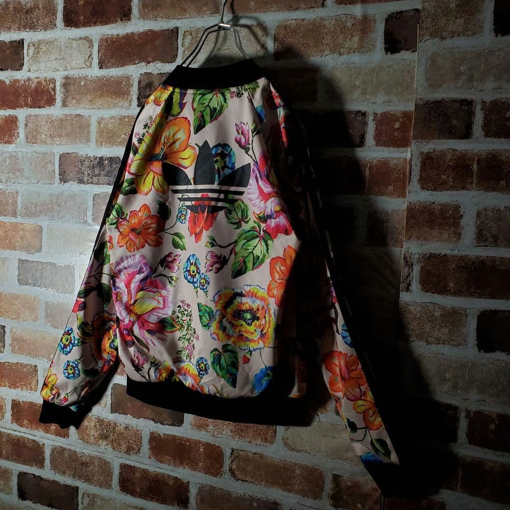 PAKAIAN adidas トラックジャケット 総柄 トレフォイル 花柄