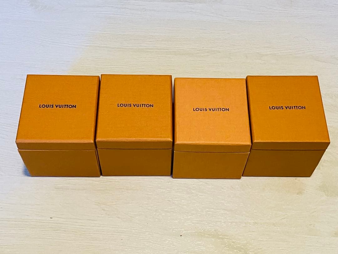 LOUIS VUITTON ネックレスケース　空箱　ギフト箱 4個　ネイビー