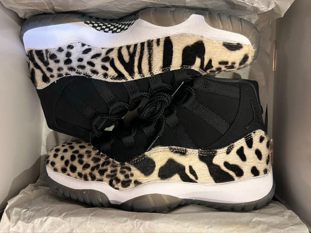 靴 AIR JORDAN 11 RETRO 24.5cm