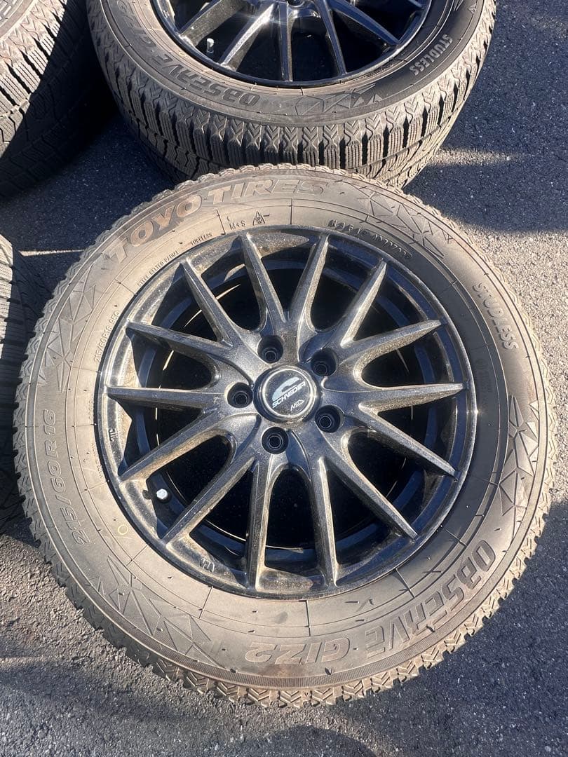 TOYOタイヤ　スタッドレス　ホイール付き4本セット　シュナイダー
